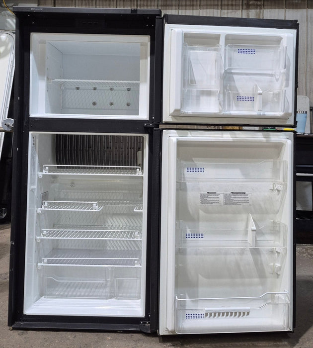 Used Complete Dometic Fridge, 2-Way - RM3762
