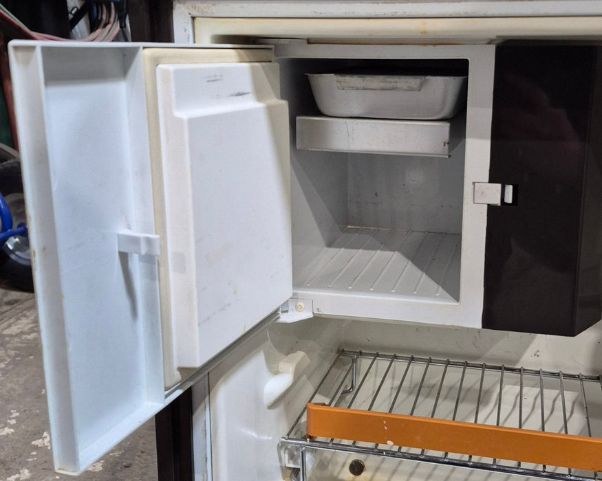 Used Complete Dometic Fridge 2-Way - RM215