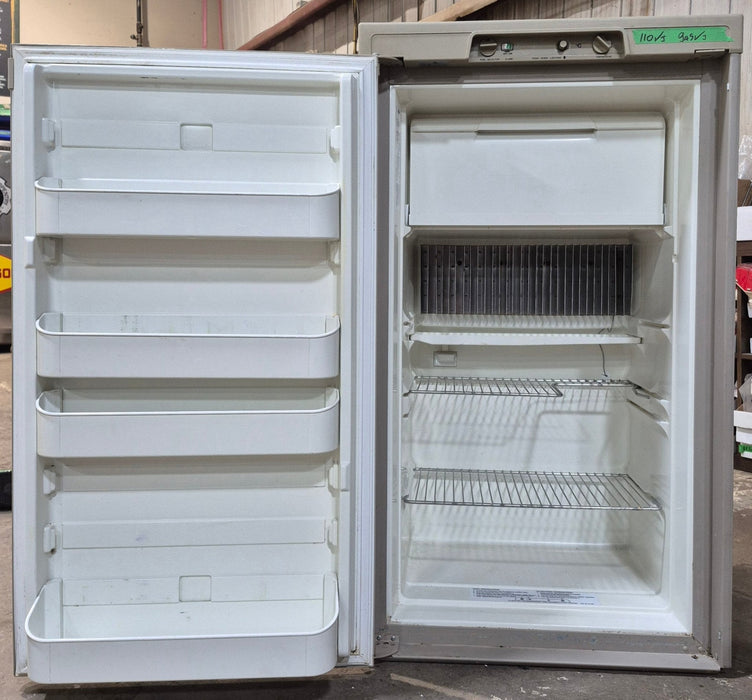 Used Complete Dometic Fridge, 2-Way - RM2552