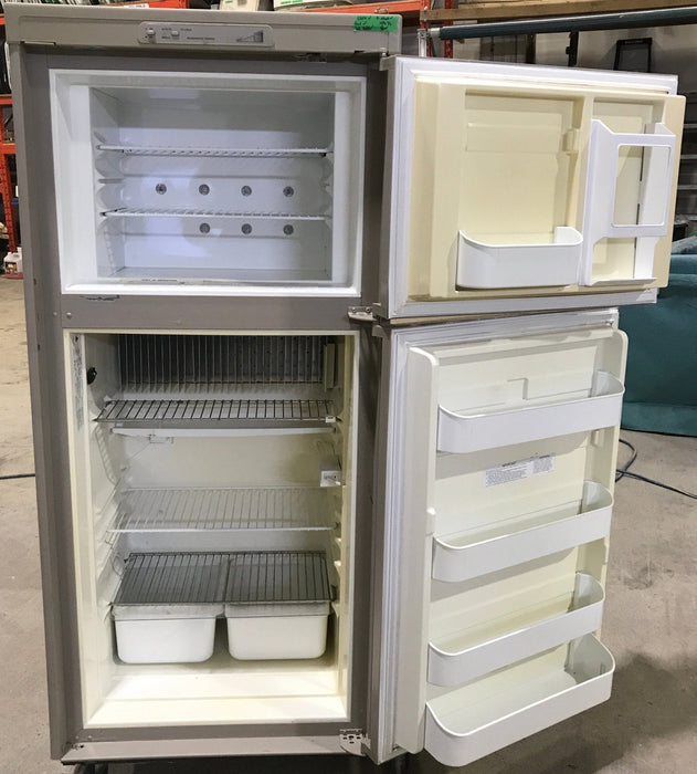 Used Complete Dometic Fridge, 2-Way - RM2652