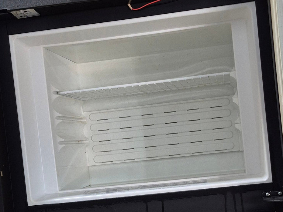 Used Complete Dometic Fridge, 2-Way - RM2652