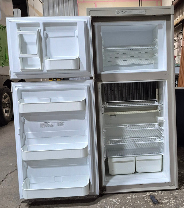 Used Complete Dometic Fridge, 2-Way - RM2652