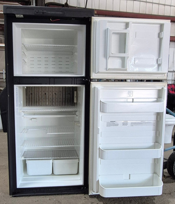 Used Complete Dometic Fridge, 2-Way - RM2652
