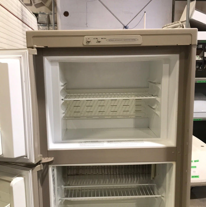 Used Complete Dometic Fridge, 2-Way - RM2652