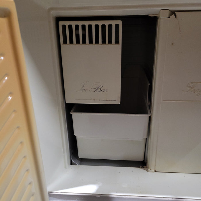 Used Complete Dometic Fridge, 3-Way - RM4804