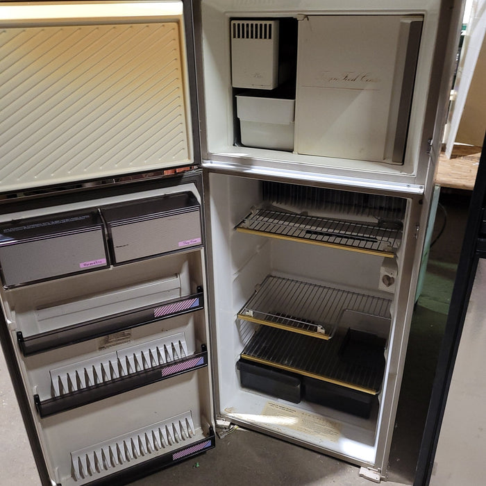 Used Complete Dometic Fridge, 3-Way - RM4804