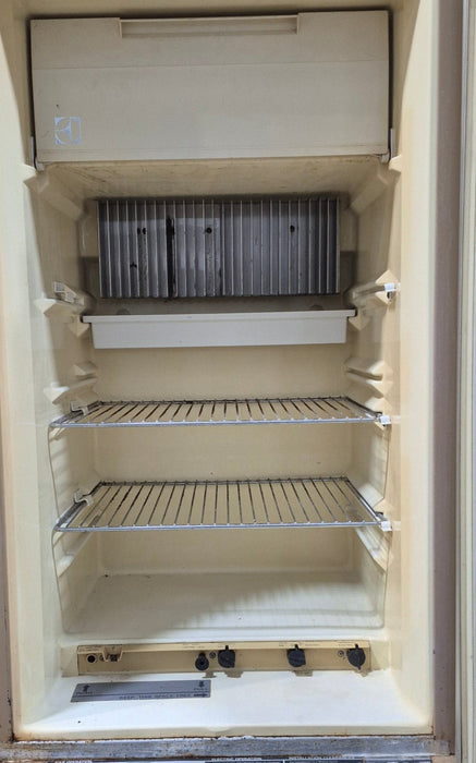 Used Complete Dometic Fridge, 3-Way - RM661