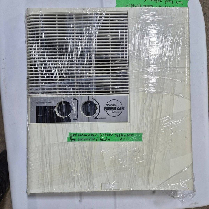 Used Complete Duo-Therm Air Conditioner 57915.621 - 13500  BTU