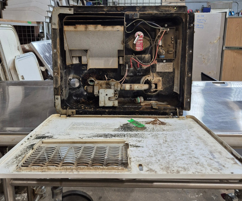 Used Complete G6A-8E Atwood Hot Water Heater 6 Gal.