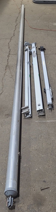 Used Complete Manual Awning A&E Dometic 21' No canvas