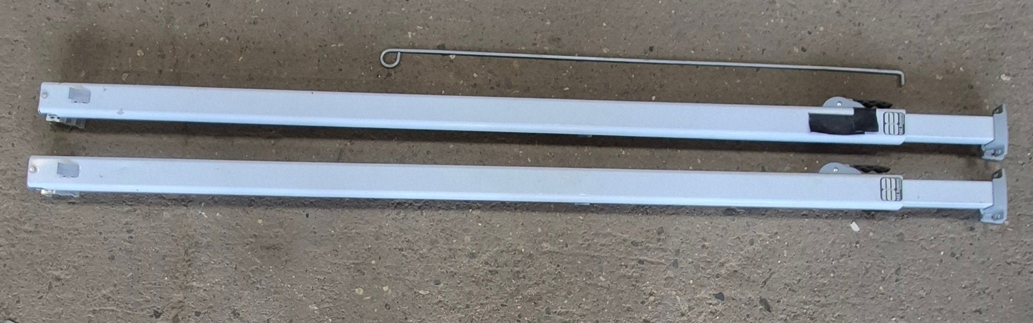 Used Complete Manual Awning Dometic / A&E 18' No Canvas