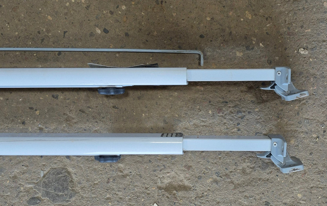 Used Complete Manual Awning Dometic / A&E 18' No Canvas