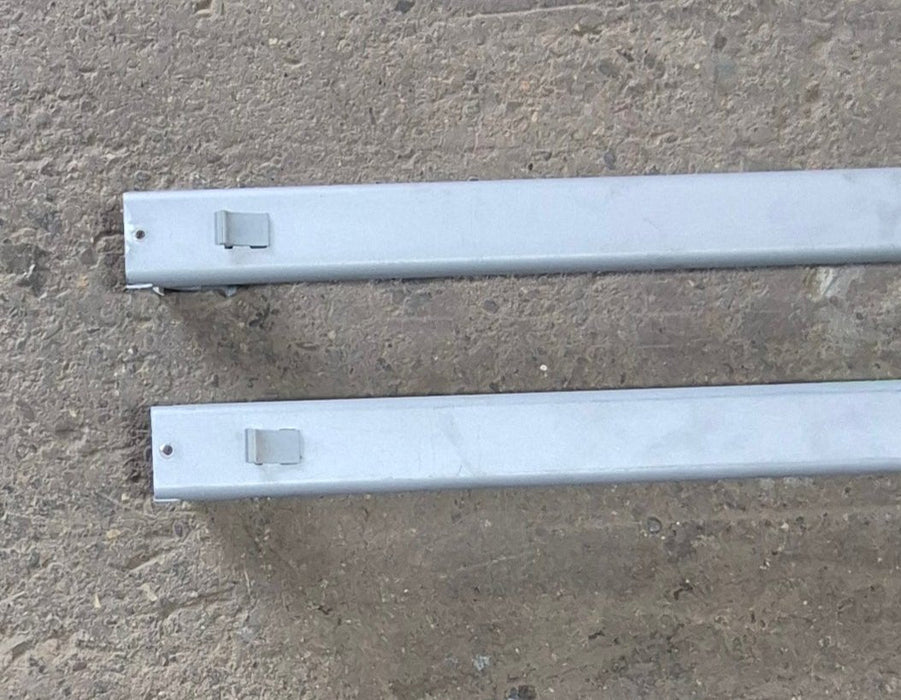 Used Complete Manual Awning Dometic / A&E 20' Used Canvas
