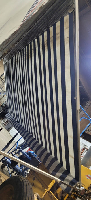 Used Complete Manual Awning Zip Dee Contour 17' Used Canvas