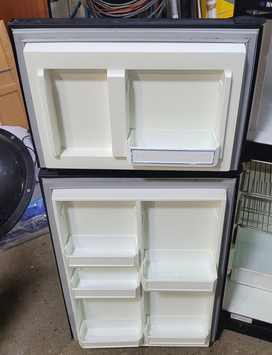 Used Complete Norcold Fridge, 2-Way - 6162