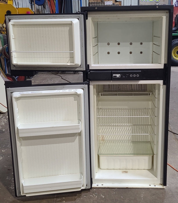 Used Complete Norcold Fridge, 2-Way - 9162