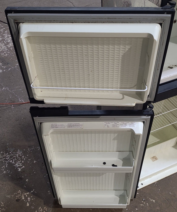 Used Complete Norcold Fridge, 2-Way - 9162