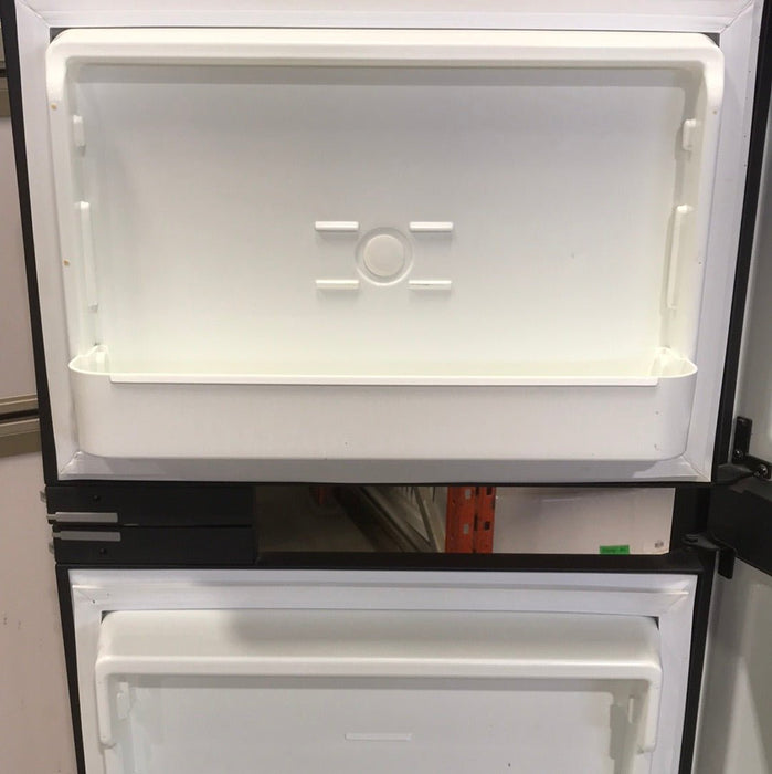 Used Complete Norcold Fridge, 2-Way - N611LT