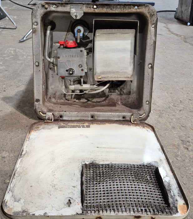 Used Complete Old Style 6-ARV Hot Water Heater 6 Gal.