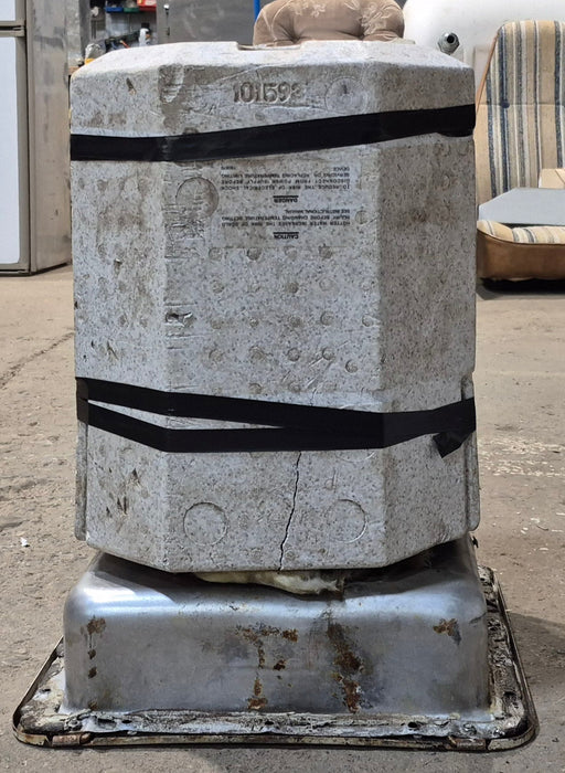 Used Complete Old Style 6-ARV Hot Water Heater 6 Gal.