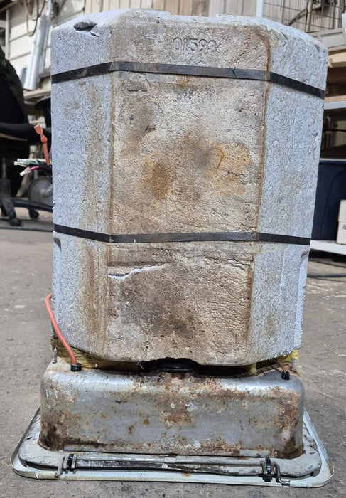 Used Complete Suburban Hot Water Heater, 6 Gallon - SW6D