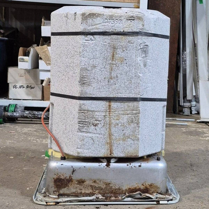 Used Complete Suburban Hot Water Heater, 6 Gallon - SW6D- 12.5 X 12.5 X 19.25