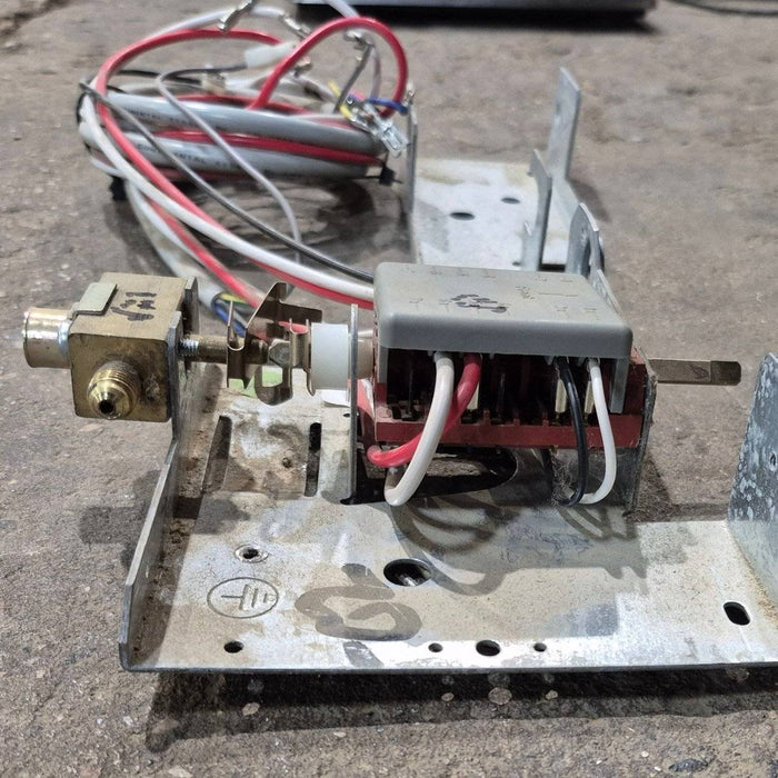 Used Dometic 3-Way Selector Switch and Manual Gas Valve, With Bracket -  2932614015