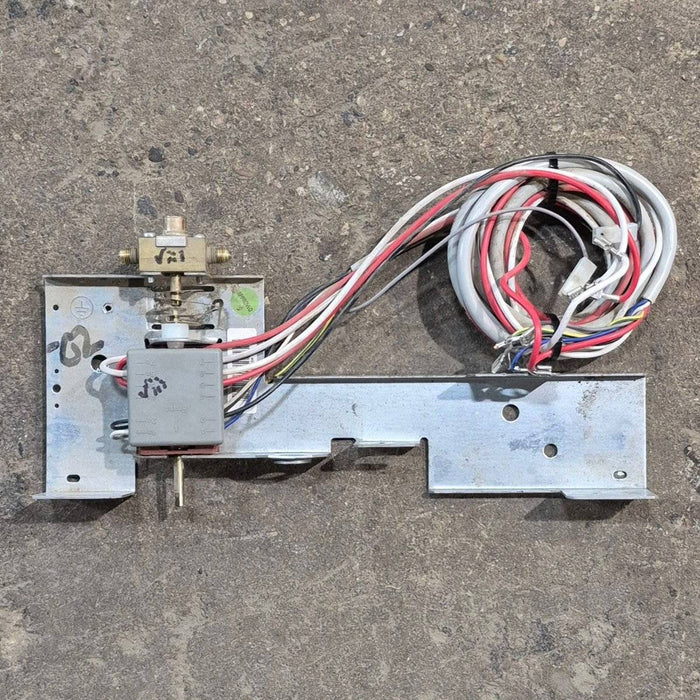 Used Dometic 3-Way Selector Switch and Manual Gas Valve, With Bracket -  2932614015