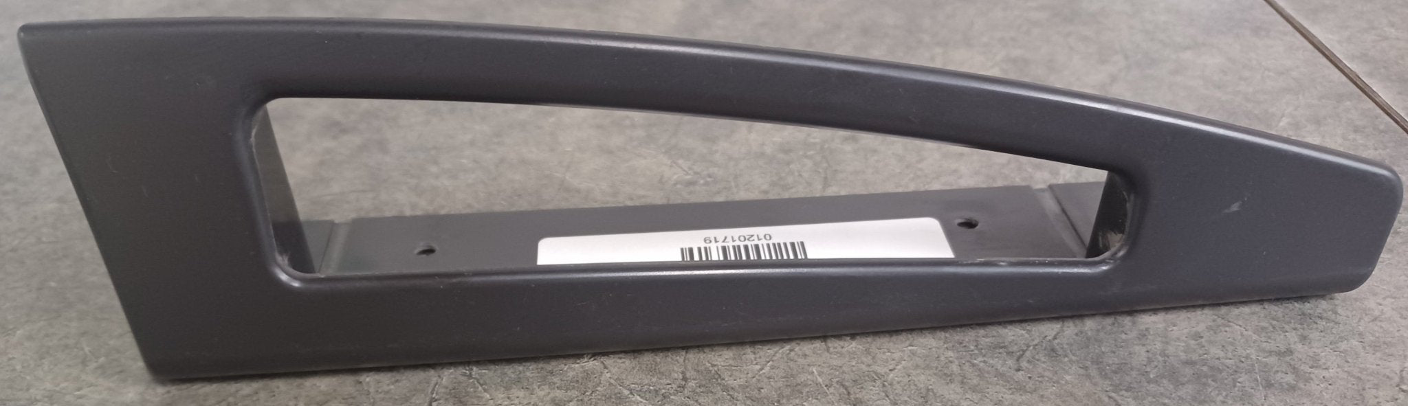Used Dometic 3851159032 Black Replacement Door Handle Left Hand Side Freezer/ Right Hand Side Refrigerator