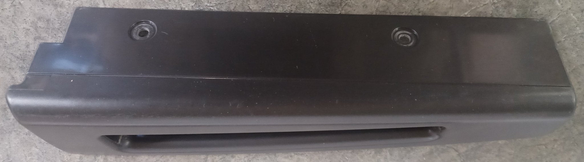Used Dometic Refrigerator Door Handle - Right Hand Side Freezer/ Left Hand Side Refrigerator - 3851159040
