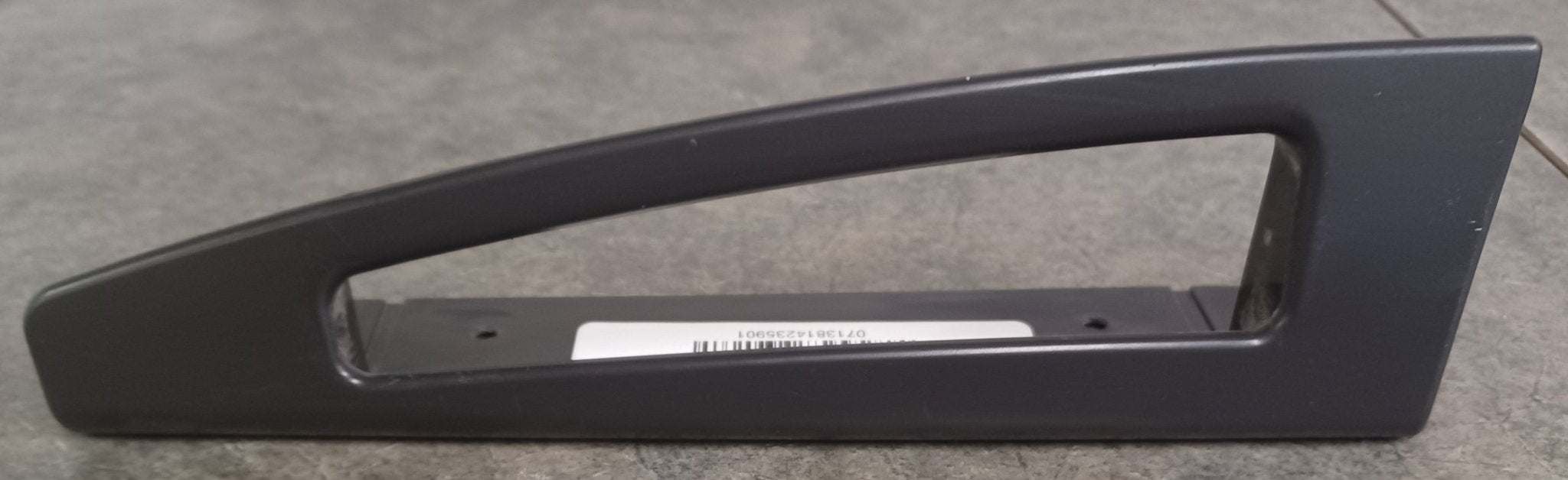 Used Dometic Refrigerator Door Handle - Right Hand Side Freezer/ Left Hand Side Refrigerator - 3851159040