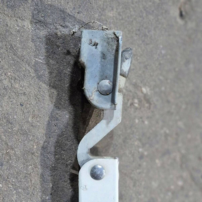 Used Dometic / A&E Awning Rafter Arm, Colonial White, 32 1/2" - 830463.511E