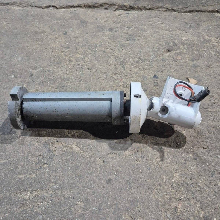 Used Dometic/ A&E Drive Head Assembly, White  - WeatherPro , 3307923.115B