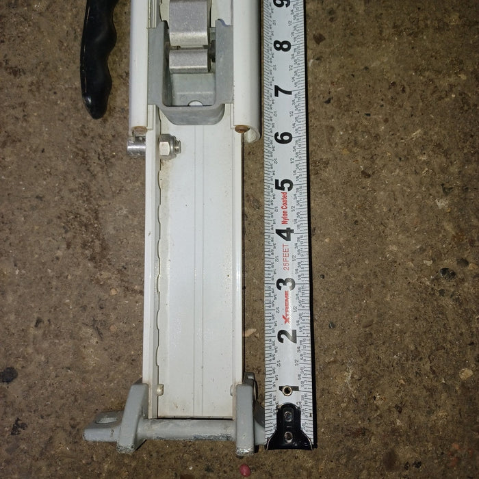 Used Dometic / A&E Manual White Awning Arm 73″ - 8500 Series