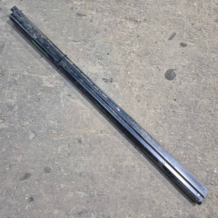 Used Dometic Awning Arm, Idler (Rear) Non-Powered, Black, Basement, Adjustable Pitch, 62 1/4" - 3312487.030U