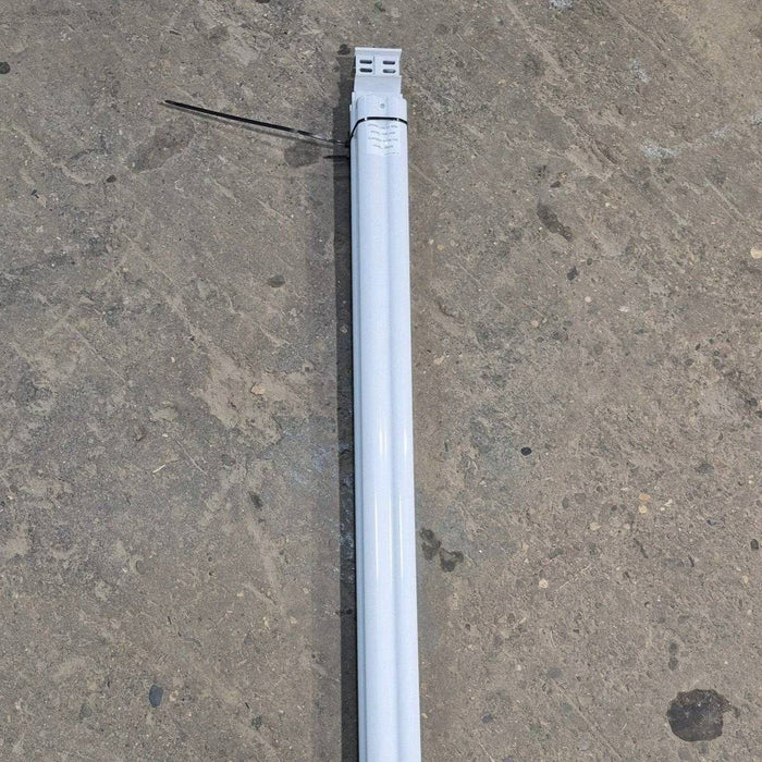 Used Dometic Awning Arm, Idler (Rear) Non-Powered, White, 65 1/2" - WeatherPro , 8551002.400B
