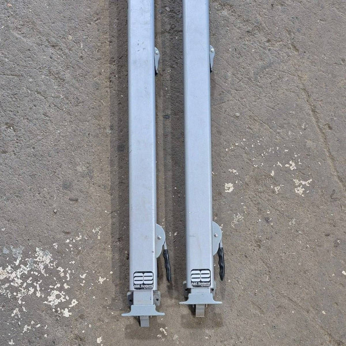 Used Dometic Awning Arm Set, Silver (Satin), 61" - 8483000.102