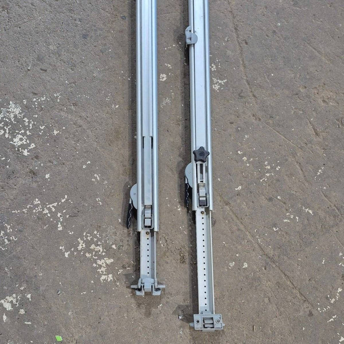 Used Dometic Awning Arm Set, Silver (Satin), 73" - 8483000.101