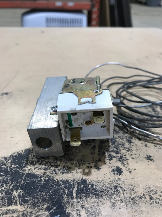 Used Dometic Combo Thermostat 2007199009