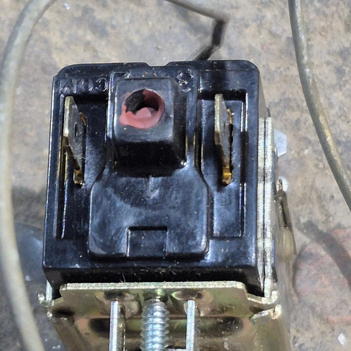 Used Dometic / Duo-therm Air Conditioner Thermostat - 3100781008