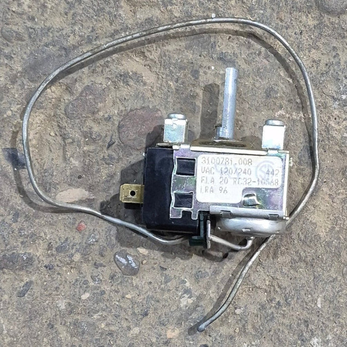 Used Dometic / Duo-therm Air Conditioner Thermostat - 3100781008