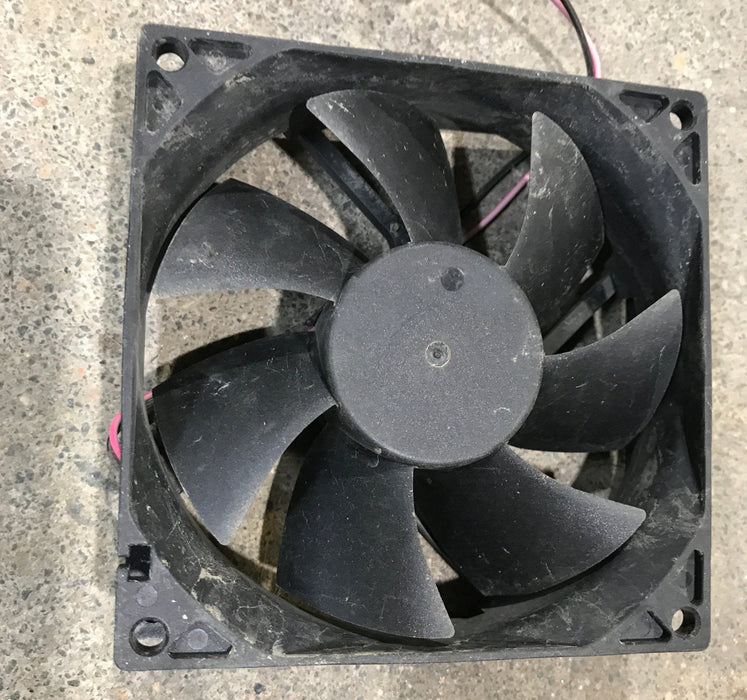 Used Dometic Fan 3851183016
