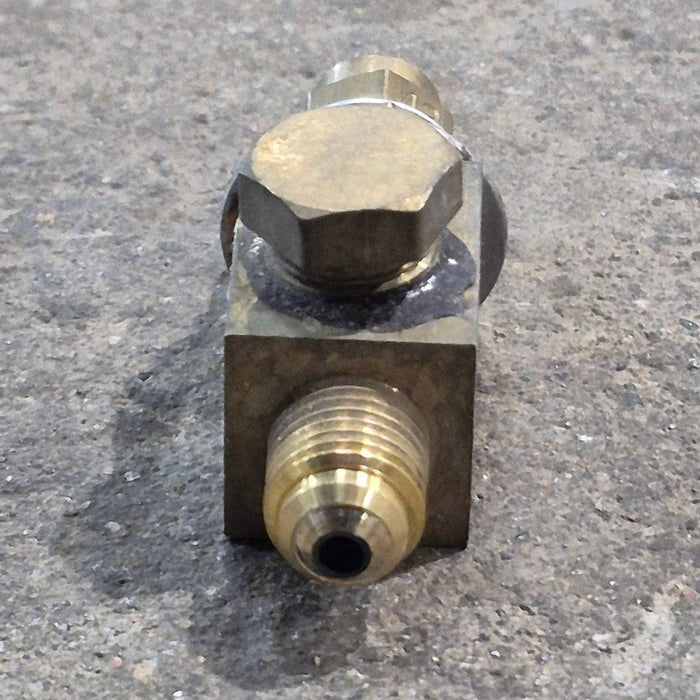 Used Dometic Fridge Nipple - 2931227017