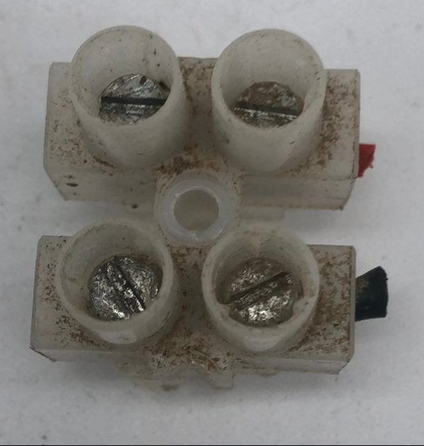 Used Dometic Terminal Block 3858022019 - Young Farts RV Parts