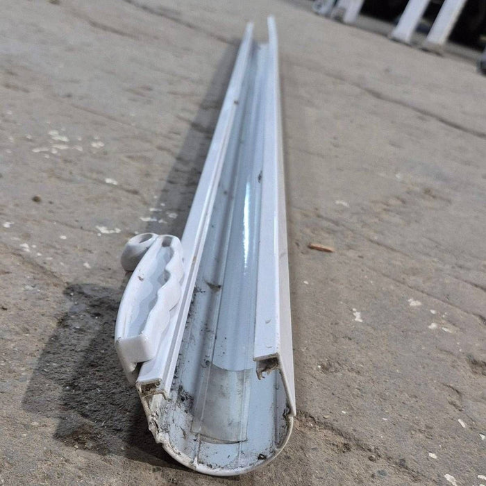 Used Dometic Upper Main Arm, White, 61" - Sunchaser II , 3314064.019B