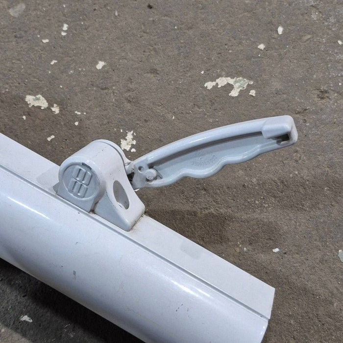 Used Dometic Upper Main Arm, White, 61" - Sunchaser II , 3314064.019B
