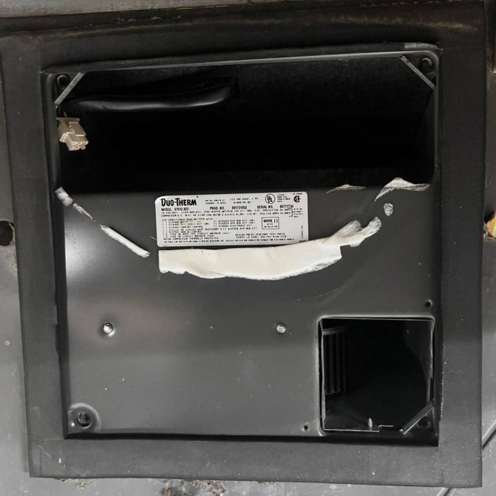 Used Duo-Therm Air Conditioner, Head Unit, 11000 BTU, Cool Only - 57912.622