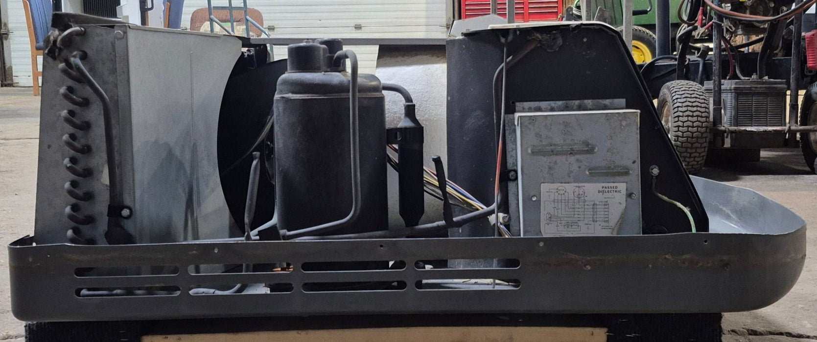Used Duo - Therm Air Conditioner Head Unit, 13500BTU, Cool Only - 57915.331 - Young Farts RV Parts