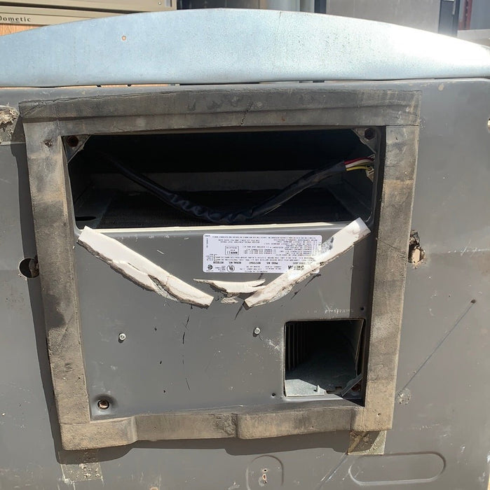 Used Duo-Therm Air Conditioner, Head Unit, 11000 BTU, Cool Only - 57912.622C