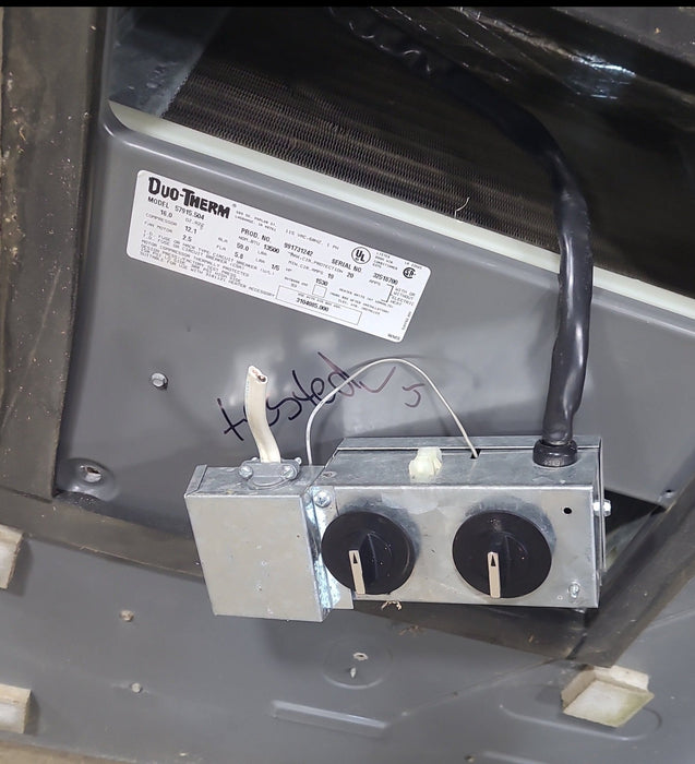 Used Duo-Therm Air Conditioner, Head Unit, 13500 BTU, Cool Only - 57915.504